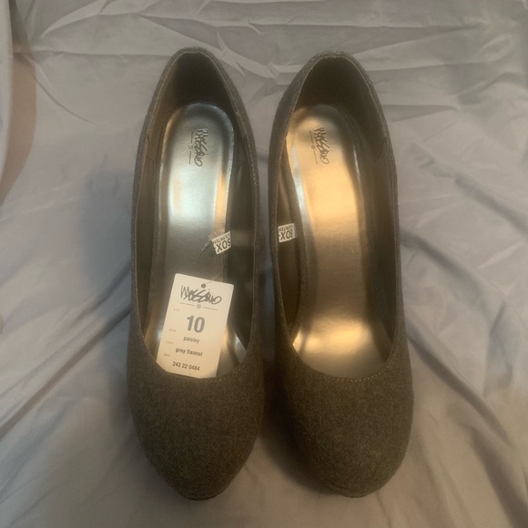 gray flannel 5” platform heels W10 Mossimo ‘Paisley’ - Picture 6 of 7